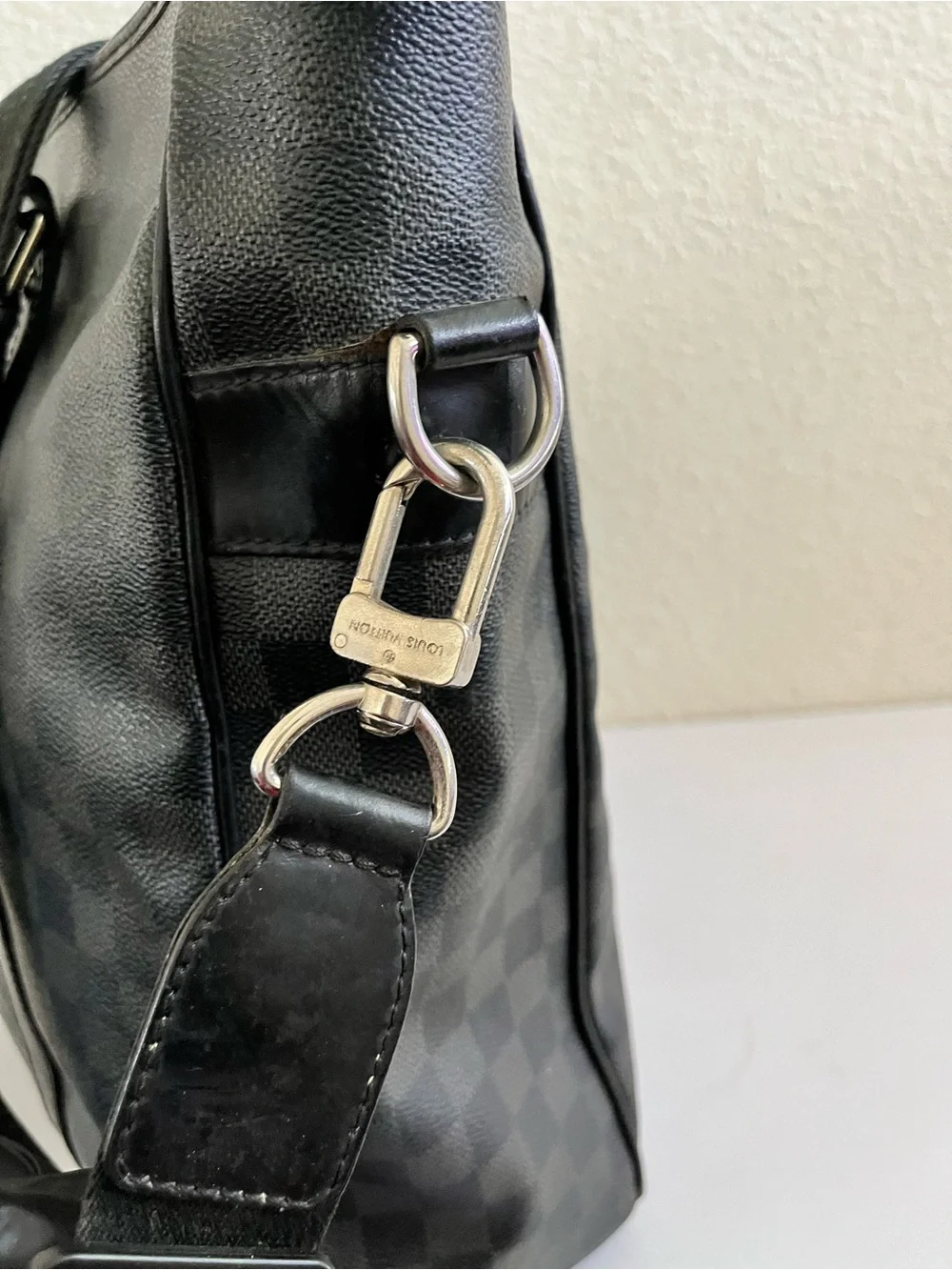 Louis Vuitton unisex Damier Graphite shoulder bag